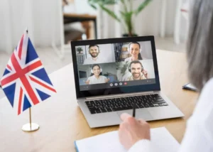 Session de visioformation en anglais professionnel avec une équipe internationale pour renforcer la communication en entreprise.